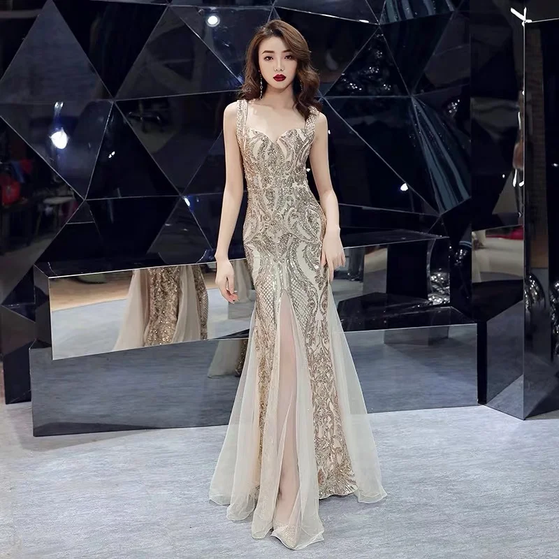 1,086 Asian Prom Dress Images, Stock Photos, 3D objects, & Vectors |  Shutterstock