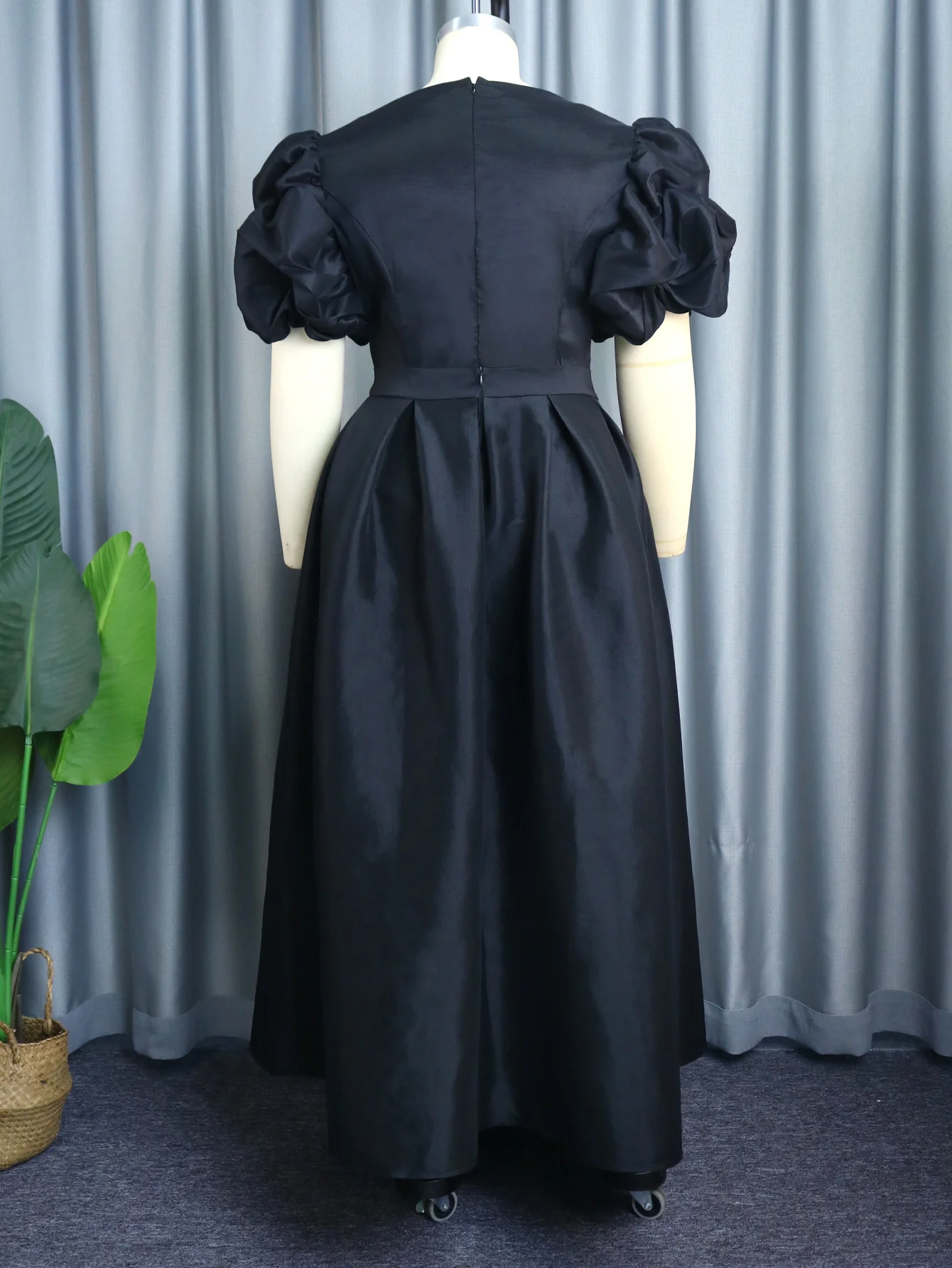 O1CN01c5ZHxh1TGBC1yZzw5 2206882922354 0 cib | Ball Dresses