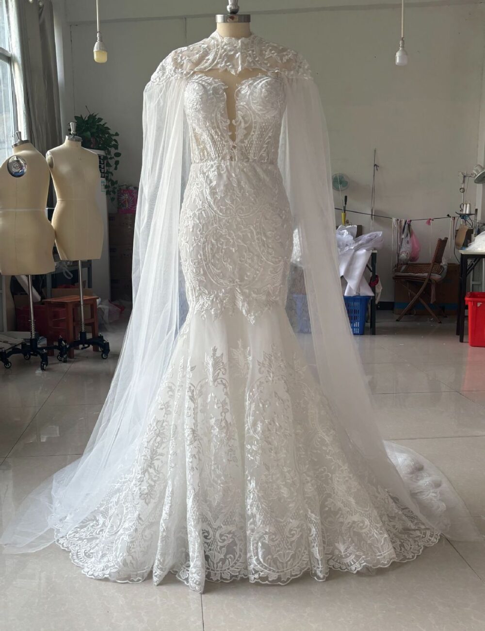 2025 new fantasy round neck slim fishtail lace wedding dress white bride trailing wedding dress two-wear activity shawl - Image 8