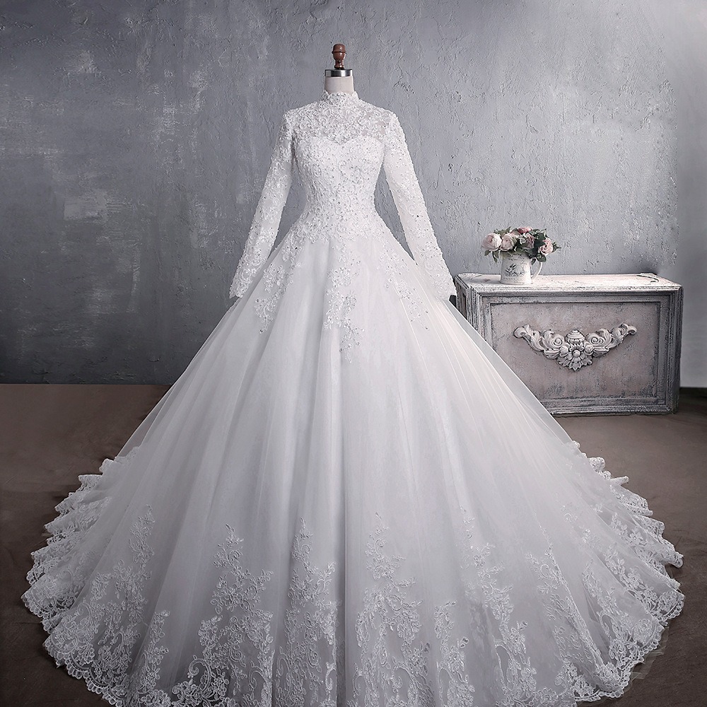 European and American wedding dress 2025 spring new heavy long-sleeved lace bride stand-up collar large tail minimalist wedding dress wedding femal