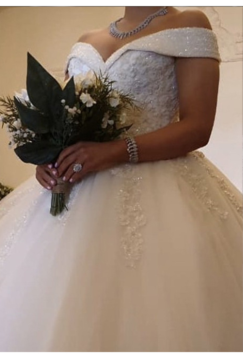 22836852076 1754971600 | Ball Dresses